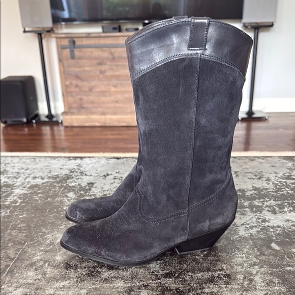 Reba Black Suede Short Distressed Western Boots 10" Tall, 14" Circum, Size 8 - Picture 1 of 8